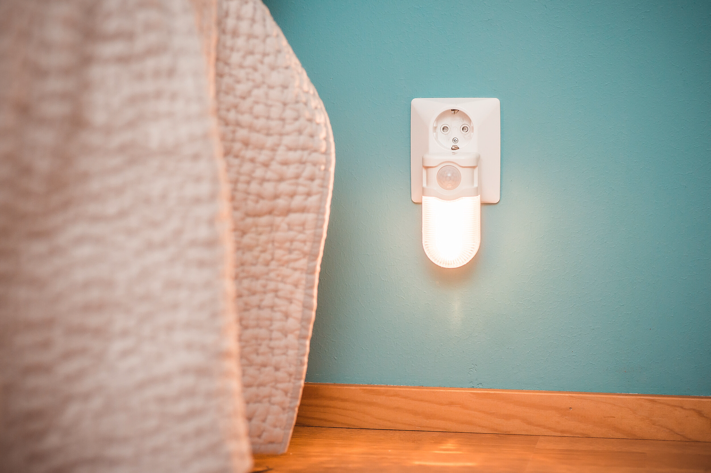 Yövalo Airam Texas liiketunnistin