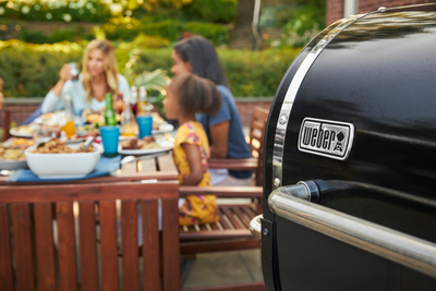 SMOKEFIRE WEBER EX6 GBS SVART, TRÄPELLETSGRILL