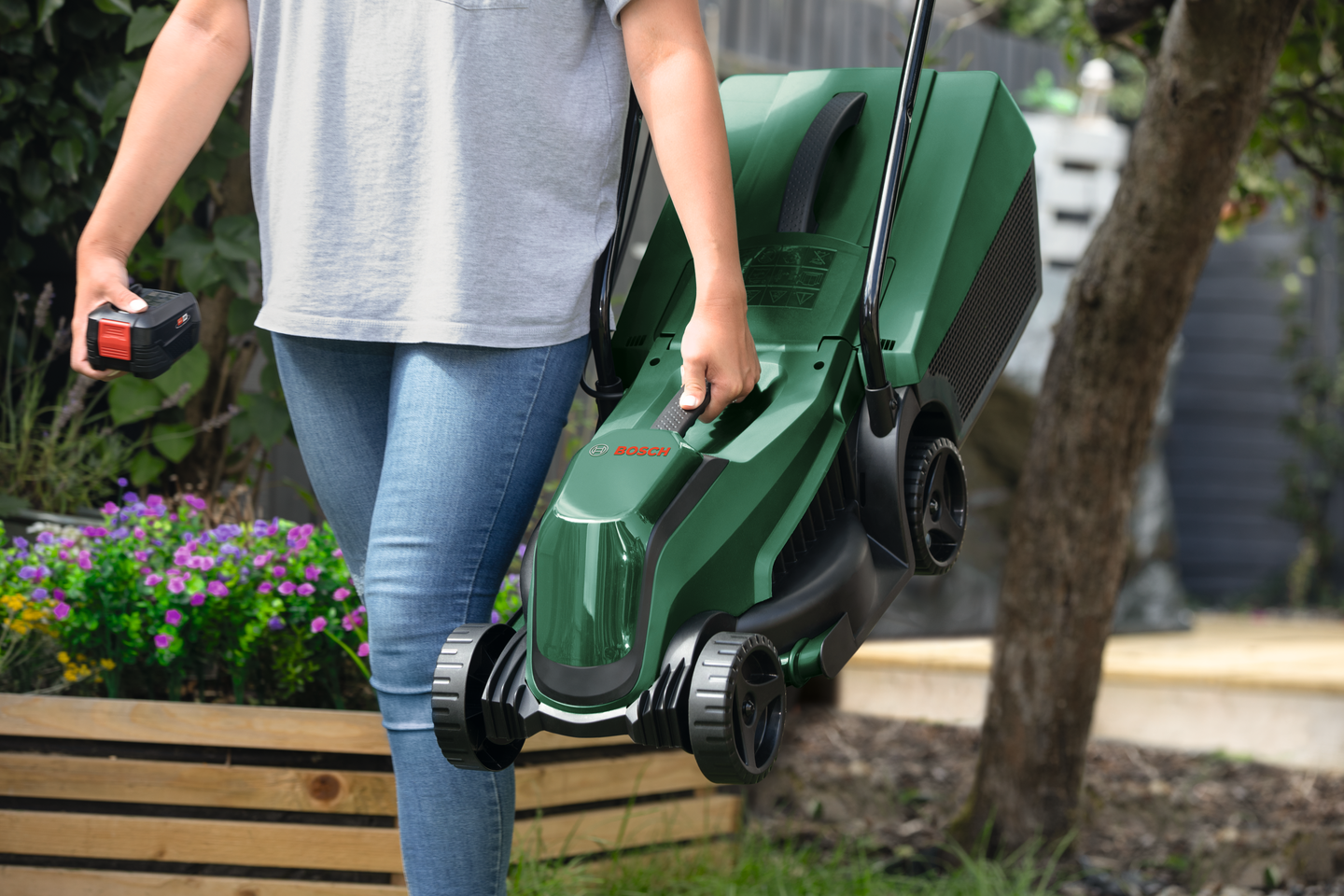 Akkuruohonleikkuri Bosch EasyMower 18V-32-200 Solo