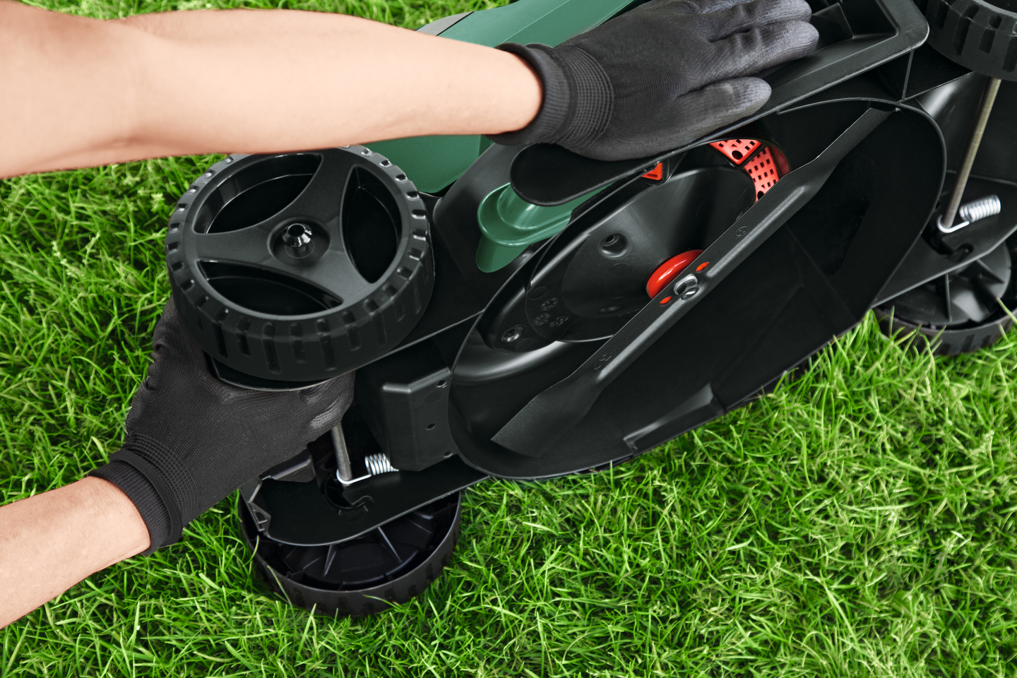 Akkuruohonleikkuri Bosch EasyMower 18V-32-200 Solo