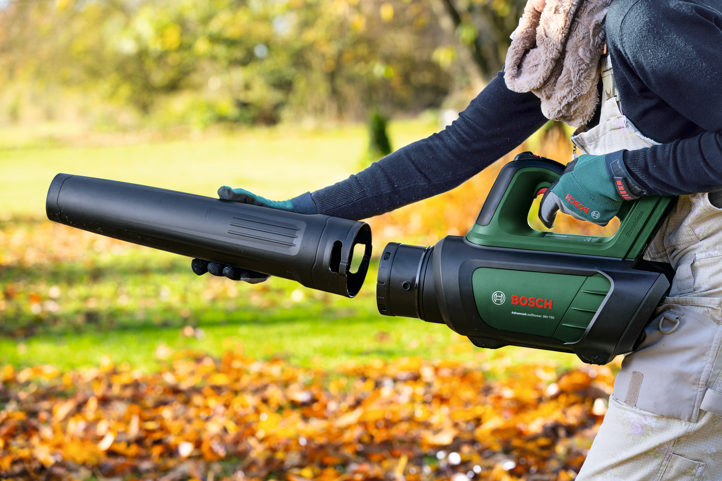 Akkulehtipuhallin Bosch AdvancedLeafBlower 36V-750 1x2,0Ah + laturi