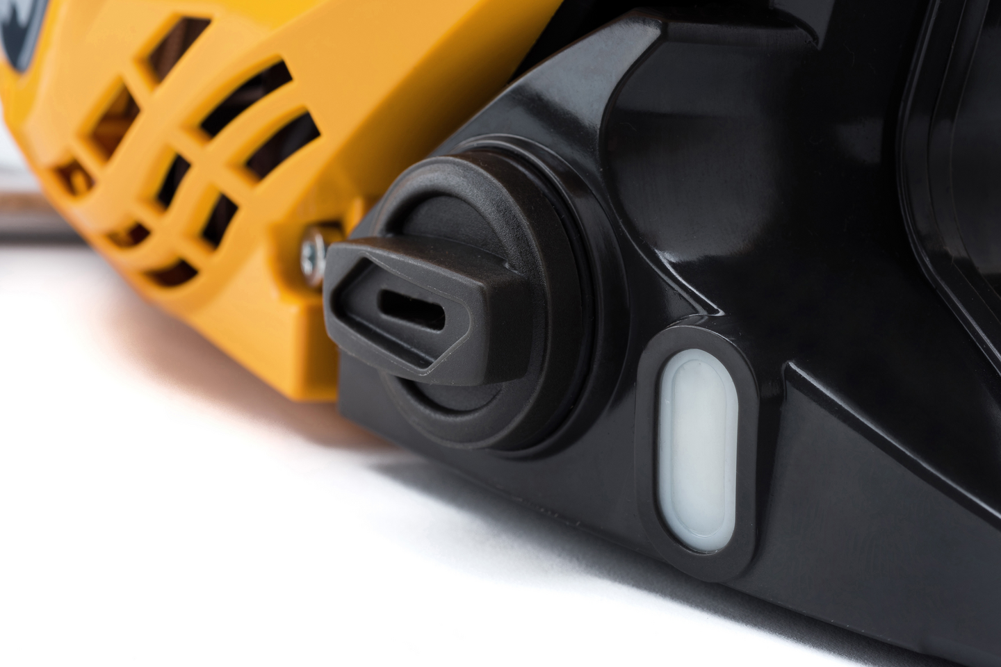 Moottorisaha Stiga CS 545 16in