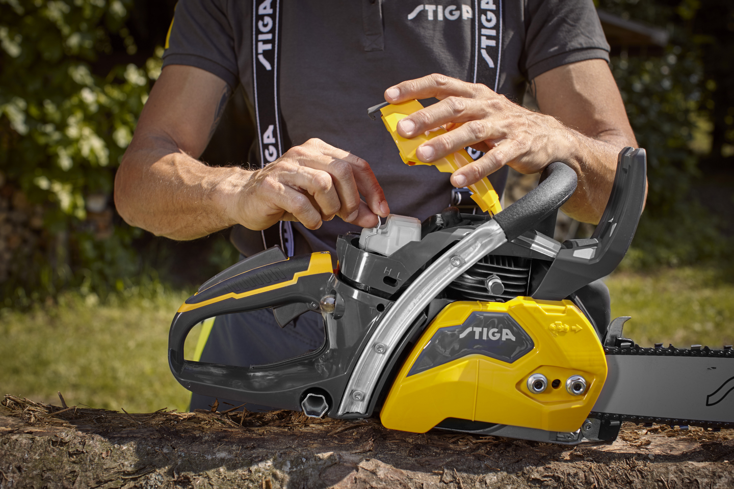 Moottorisaha Stiga CS 755 18in