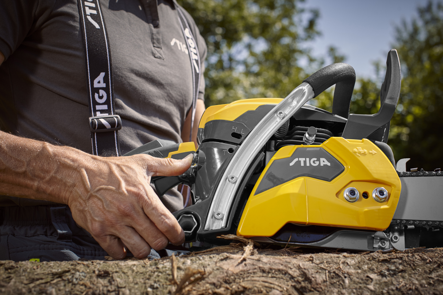 Moottorisaha Stiga CS 755 18in