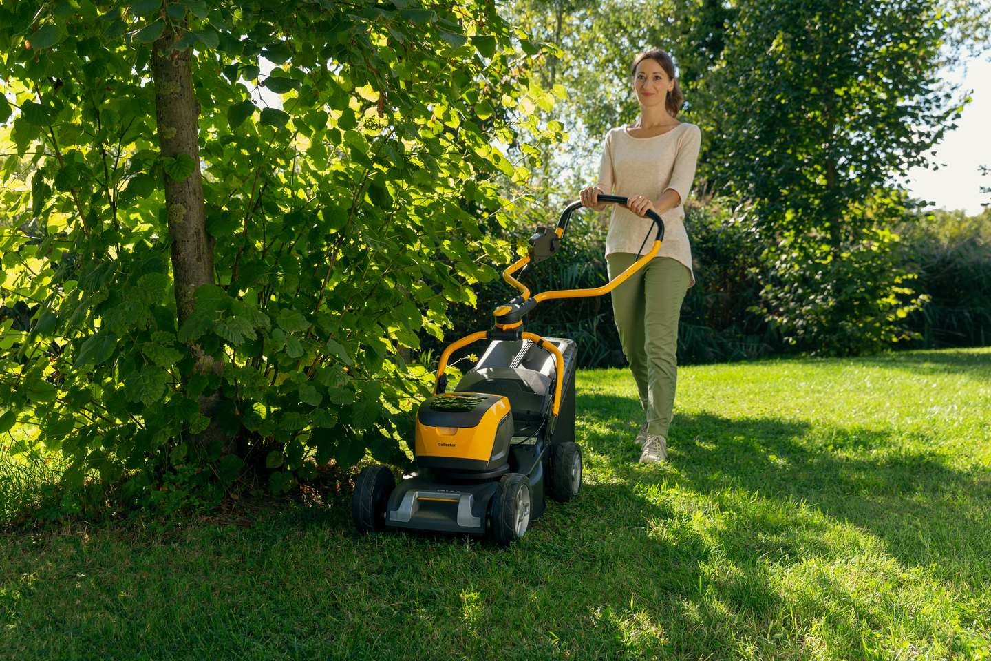 Ruohonleikkuri Stiga Collector 543E Kit 48V 1x4,0Ah