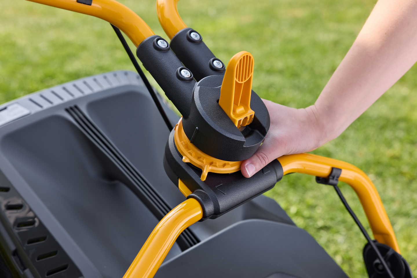 Ruohonleikkuri Stiga Collector 543E Kit 48V 1x4,0Ah