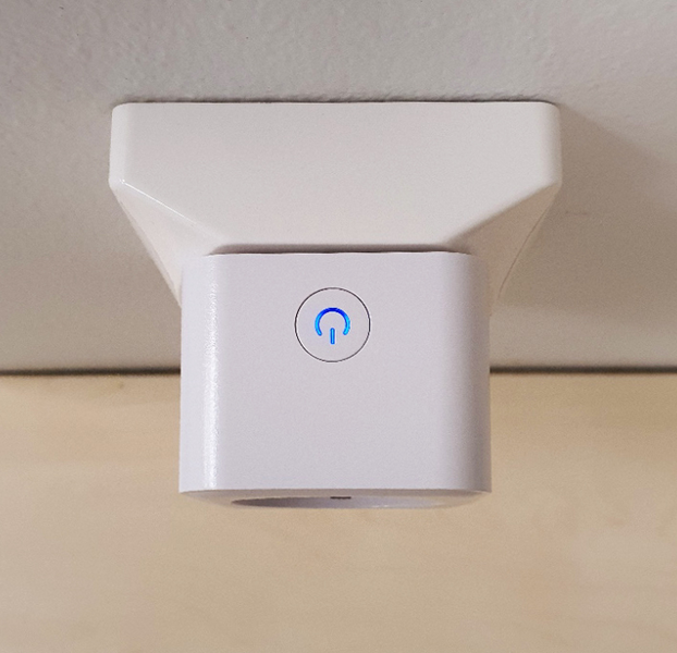 Pistorasia Emax Smart Home 16A 3500W energiankulutusmittaus