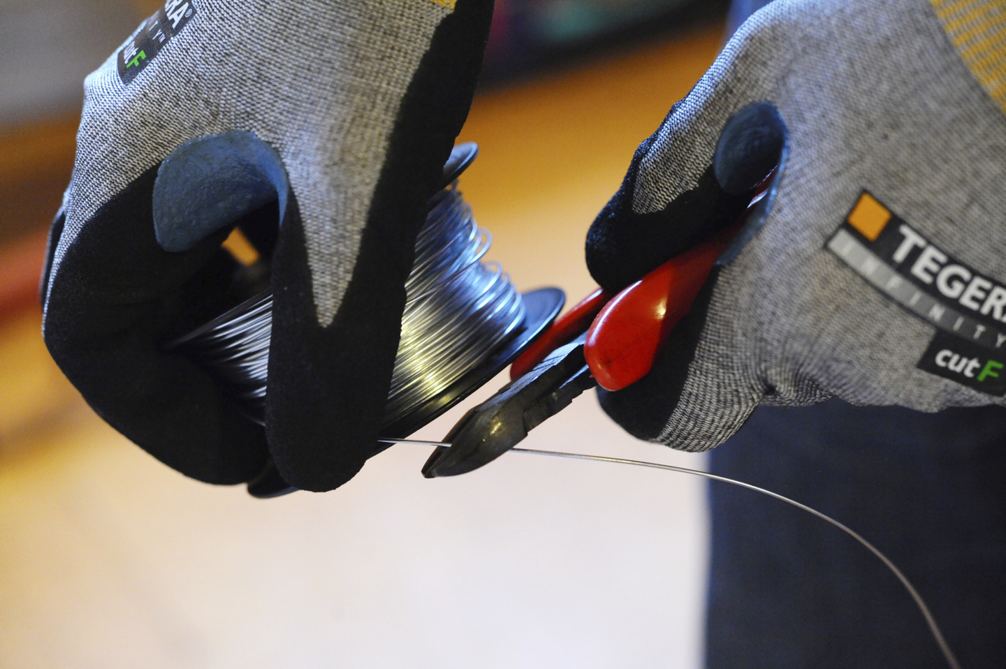 Viiltosuojakäsineet TEGERA 8815R Infinity