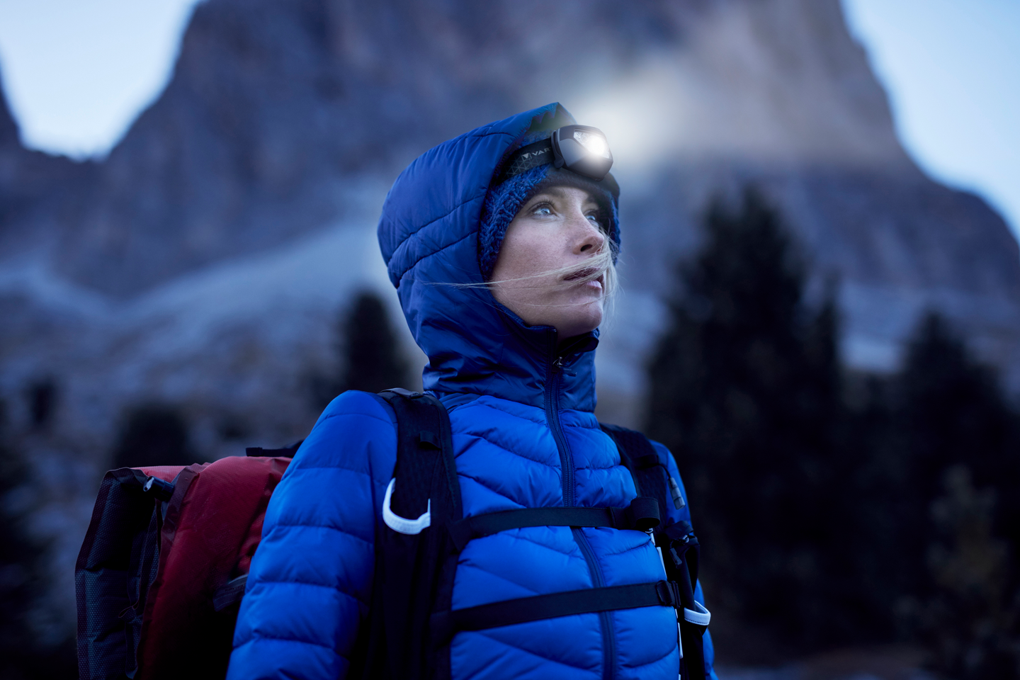 Otsalamppu Varta Outdoor Sports H30R Wireless Pro 400lm