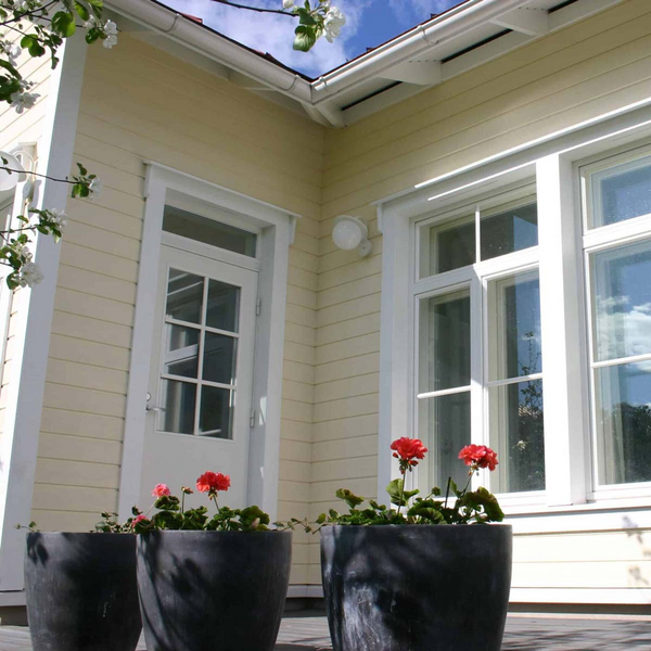 Uula Petrooliöljymaali 9 l C-pohja