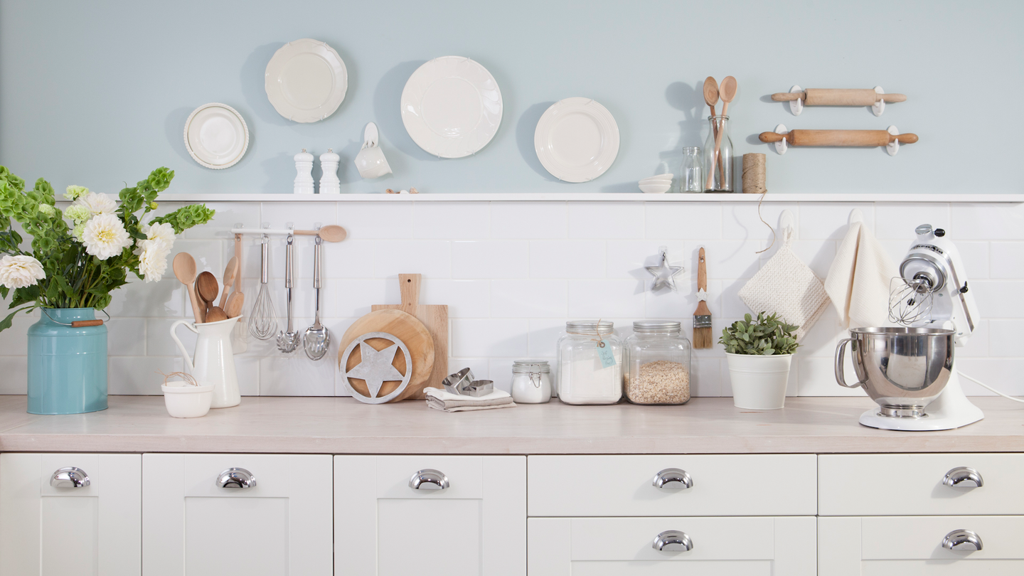 Koukku Command 17086Q terassi keskikokoinen valkoinen