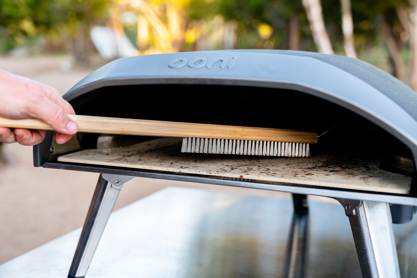 Pizzauuniharja Ooni Brush