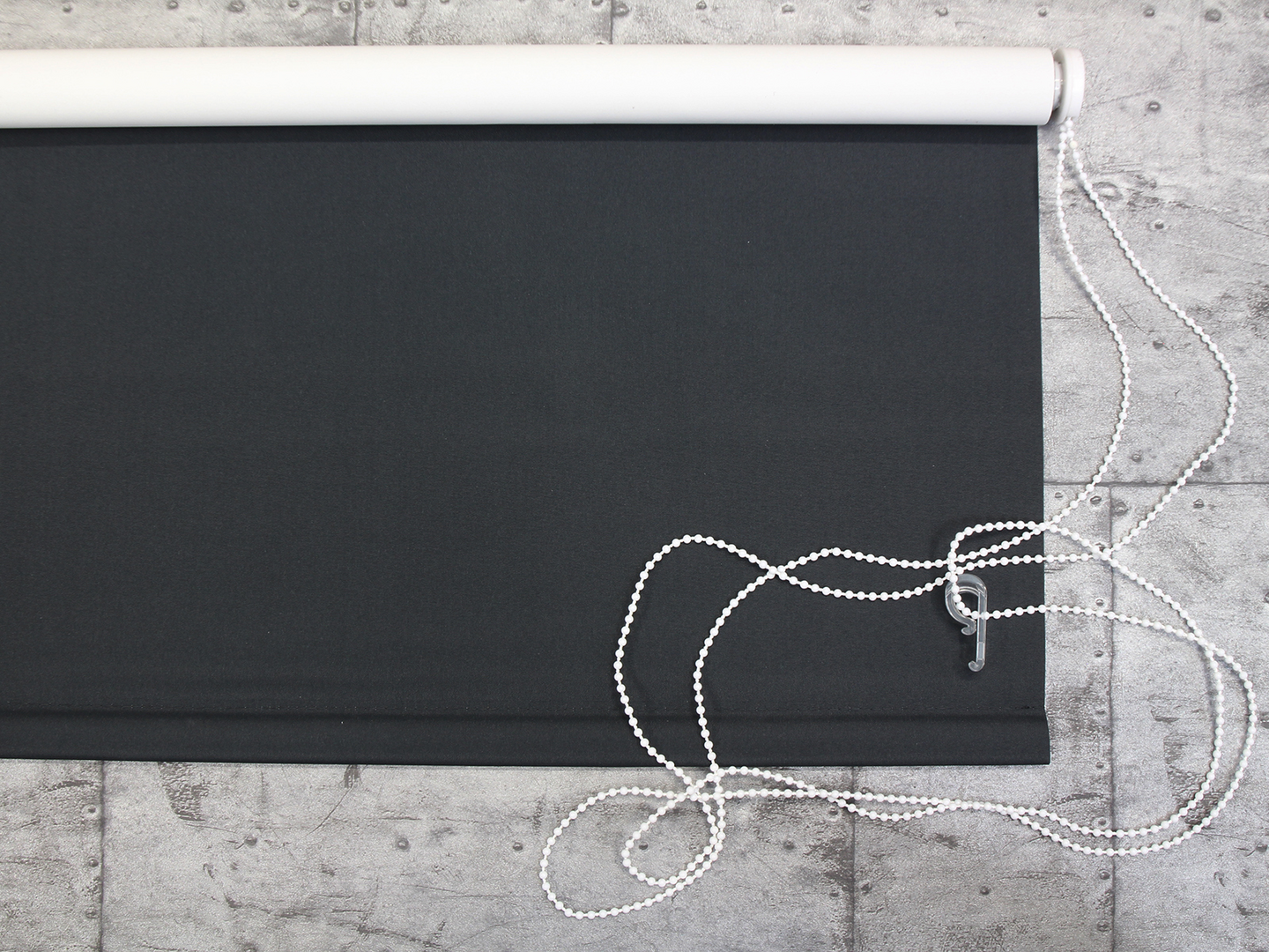 Rullakaihdin Pisla pimentävä 70x180cm musta