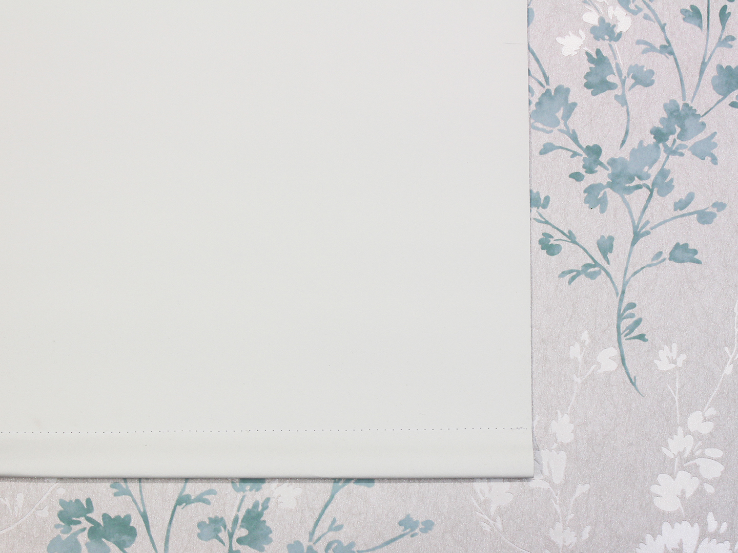 Rullakaihdin Pisla pimentävä 70x250cm korkea valkoinen