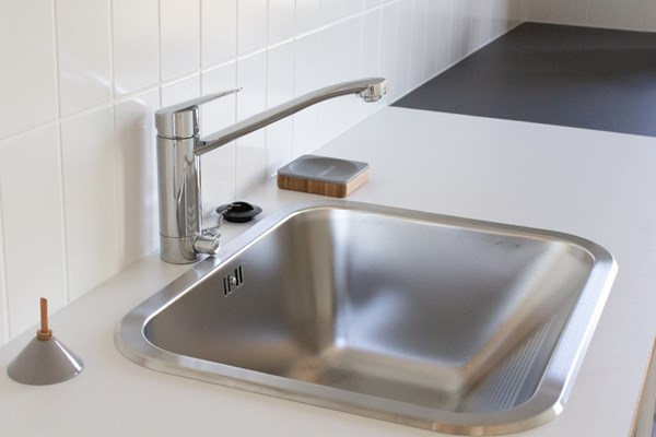 Allas Stala rst pyykki P59071U tason päälle