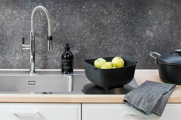 Lävikkö Stala set-1 allasvaruste musta