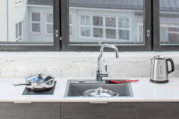 Keittiöallas Stala Combo CEG51-57GF komposiitti