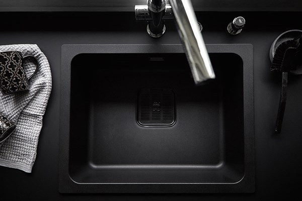 Keittiöallas Stala CEG-50B musta kvartsikomposiitti