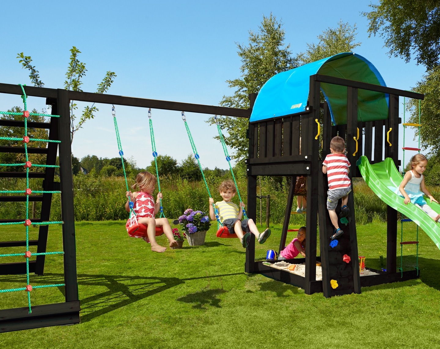 Jungle Gym Villa leikkitorni ja Climb Module X'tra, musta