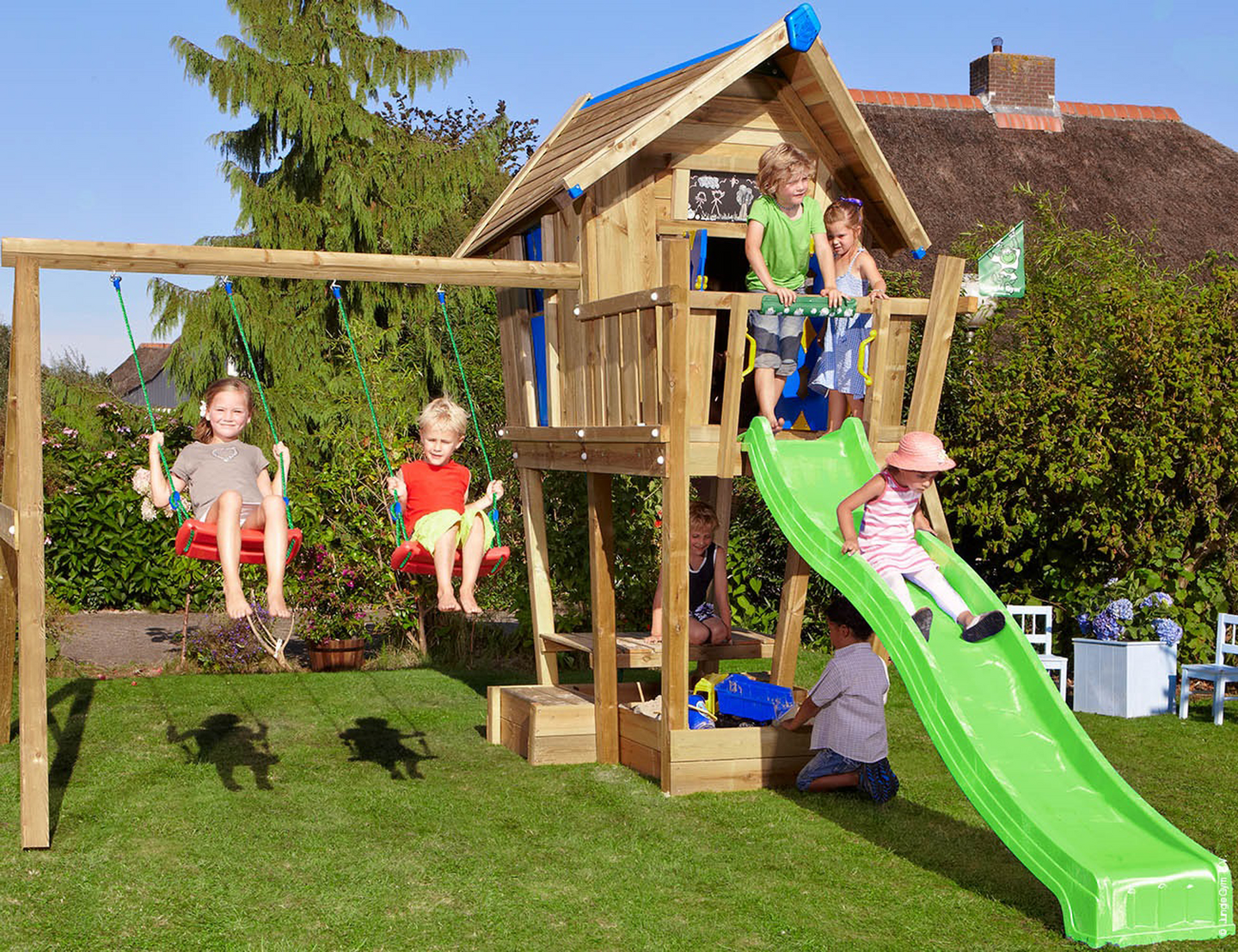 Jungle Gym Crazy Playhouse -kokonaisuus tornilla, mukana liukumäki