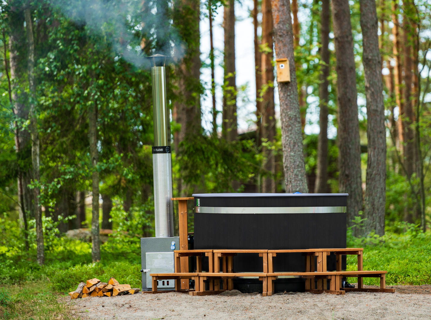 Kylpytynnyri Kirami Steady M Cube EP musta/harmaa