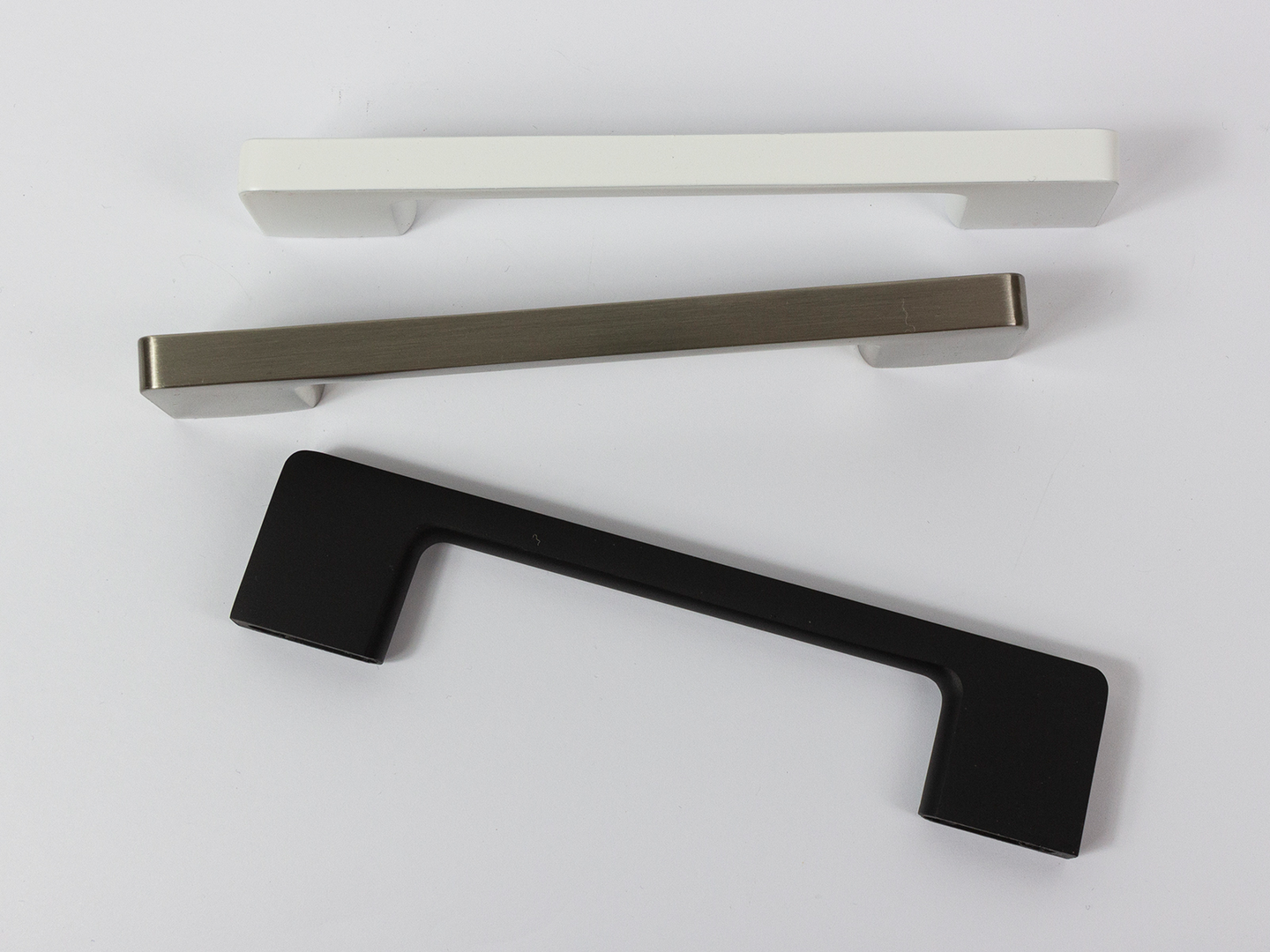 Kalustevedin Cello Nelli 96mm musta 2kpl