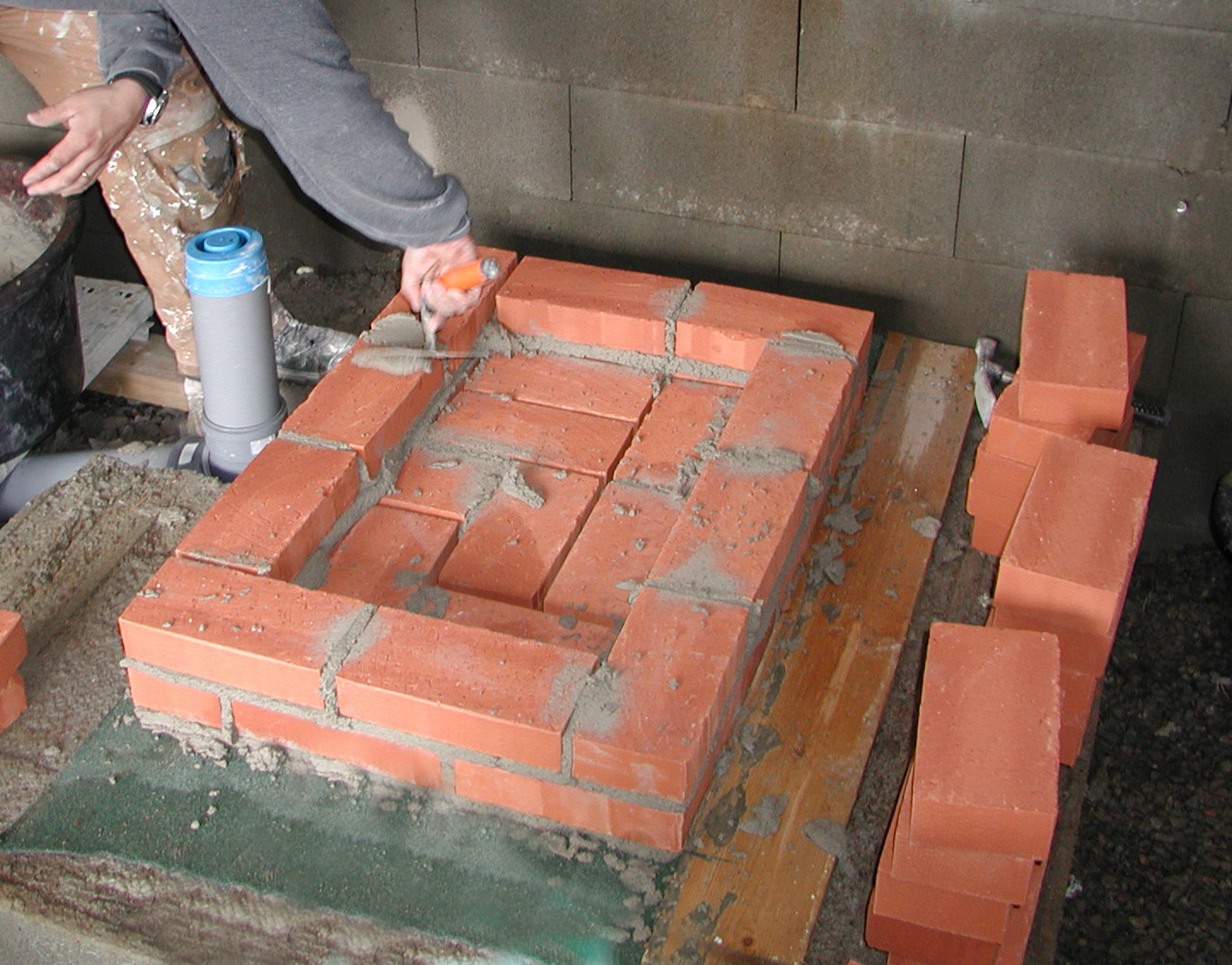 Hormitiili Terca PT 257x123x57 punainen sileä