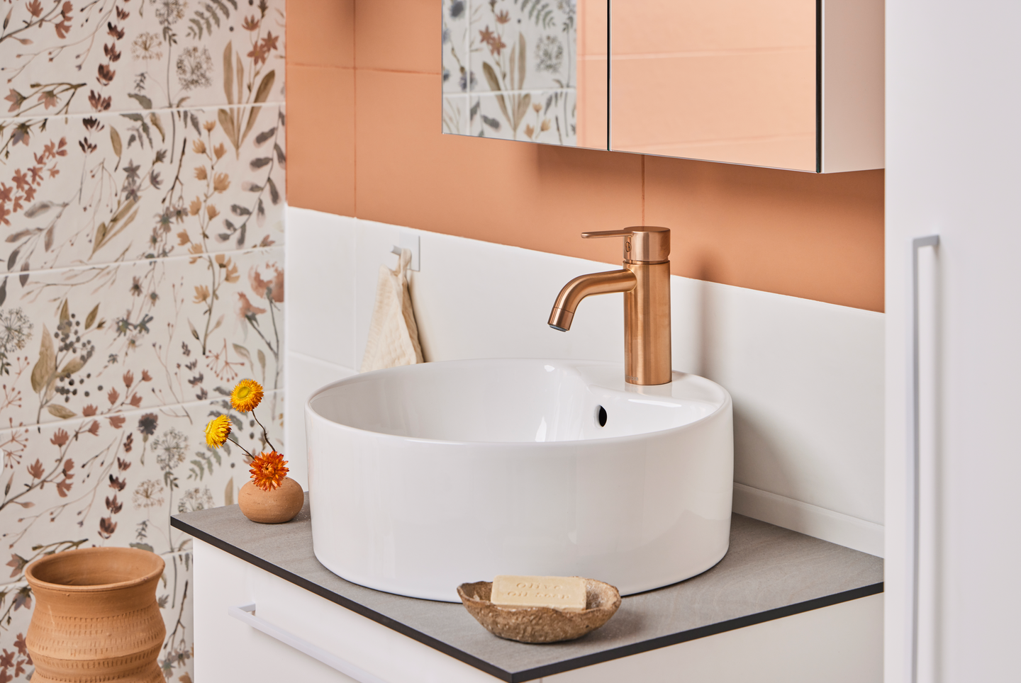 Pesuallashana Damixa 74021.87 Silhouet kupari