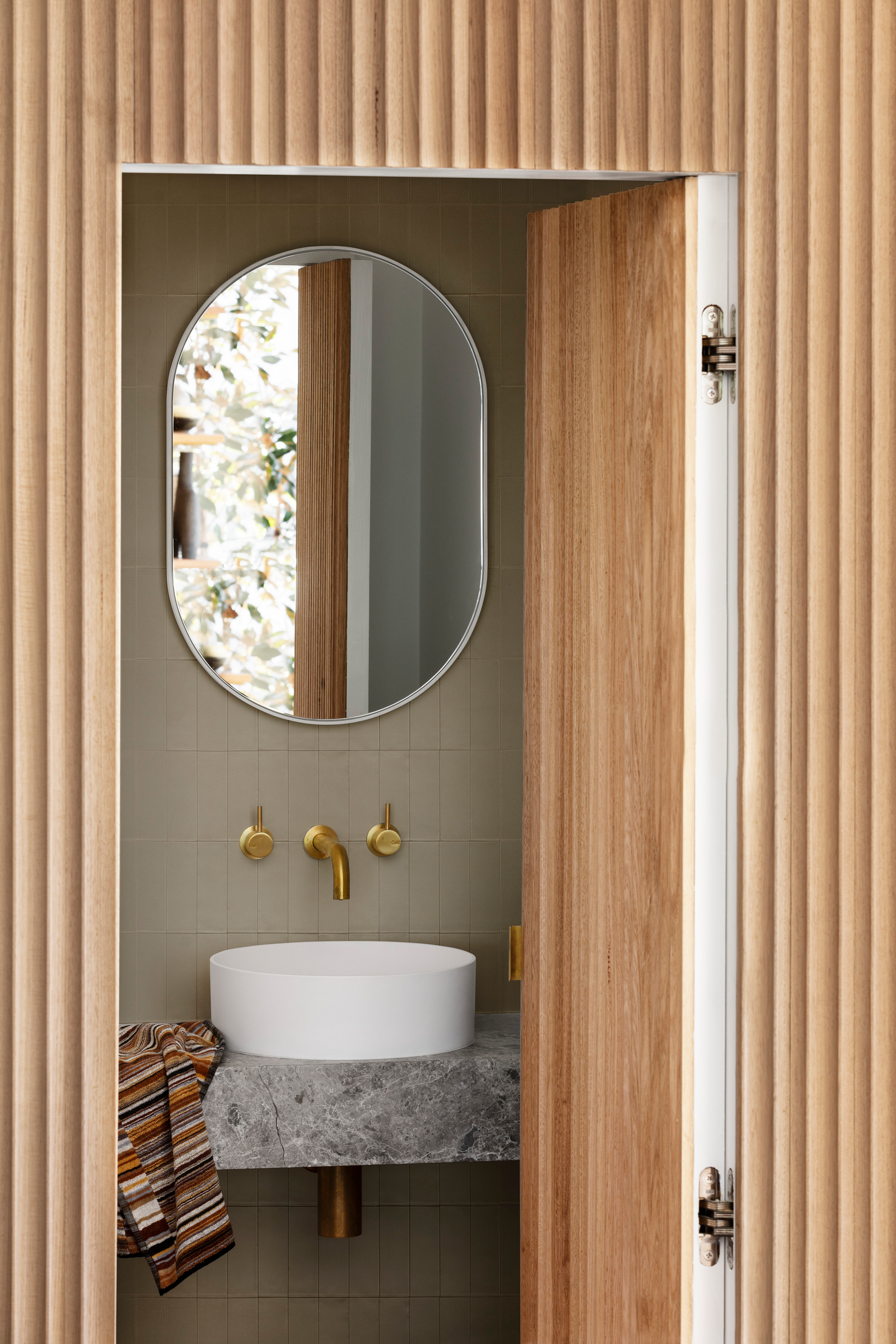 Lattialaatta Confetto 5x15 khaki matta 0,81m²