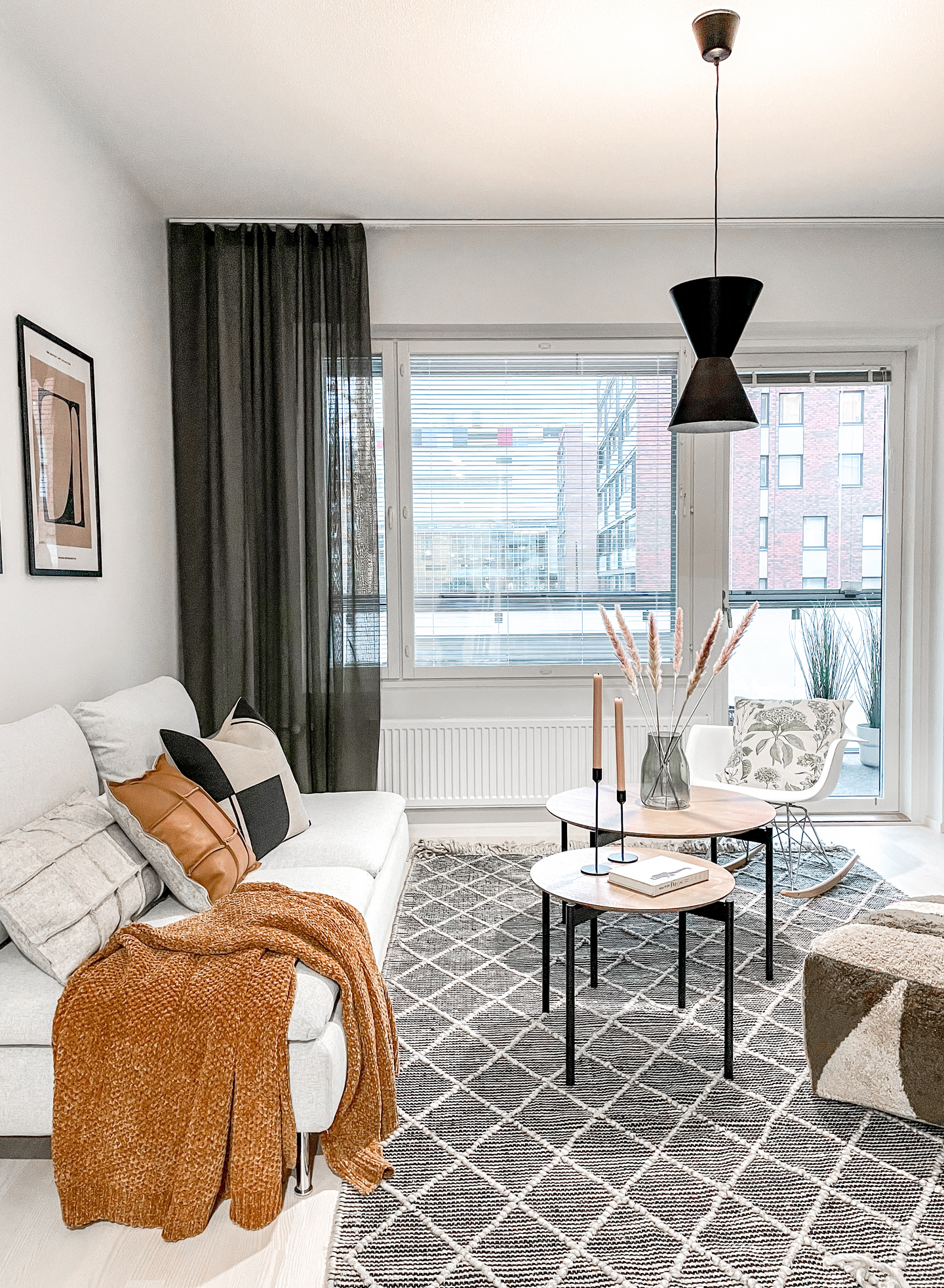 Riippuvalaisin Sessak Länsi musta