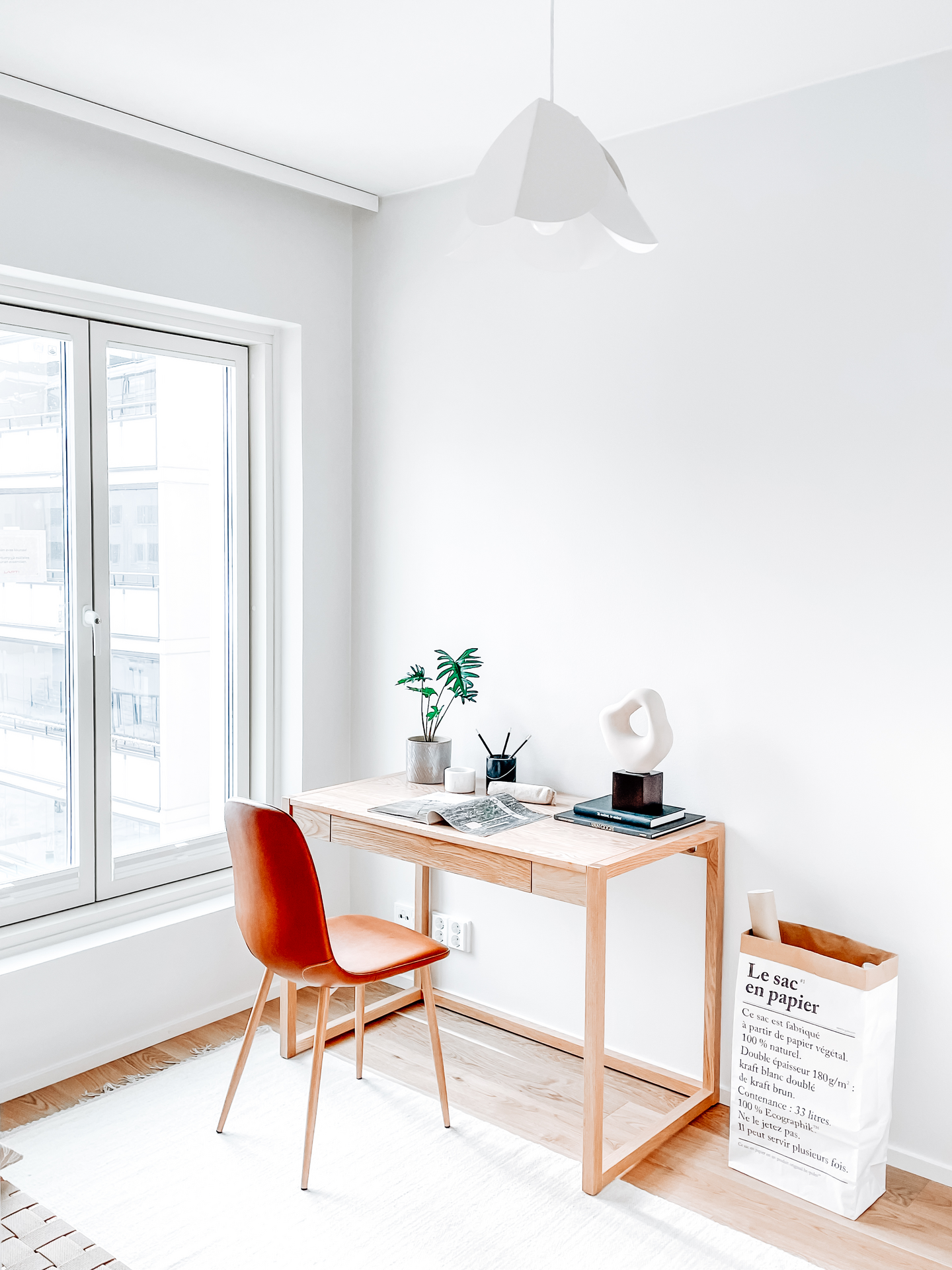 Riippuvalaisin Sessak Lehmus valkoinen