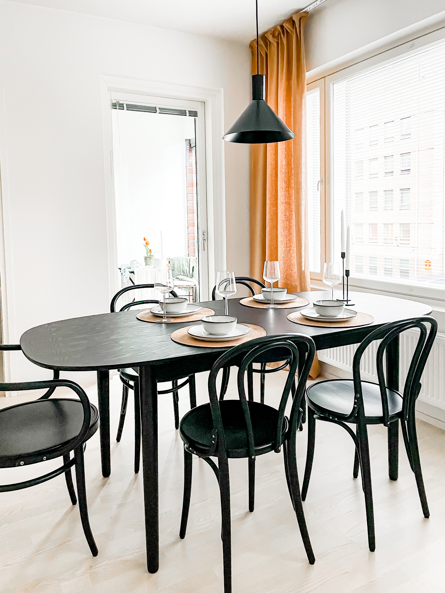 Riippuvalaisin Sessak Osat musta