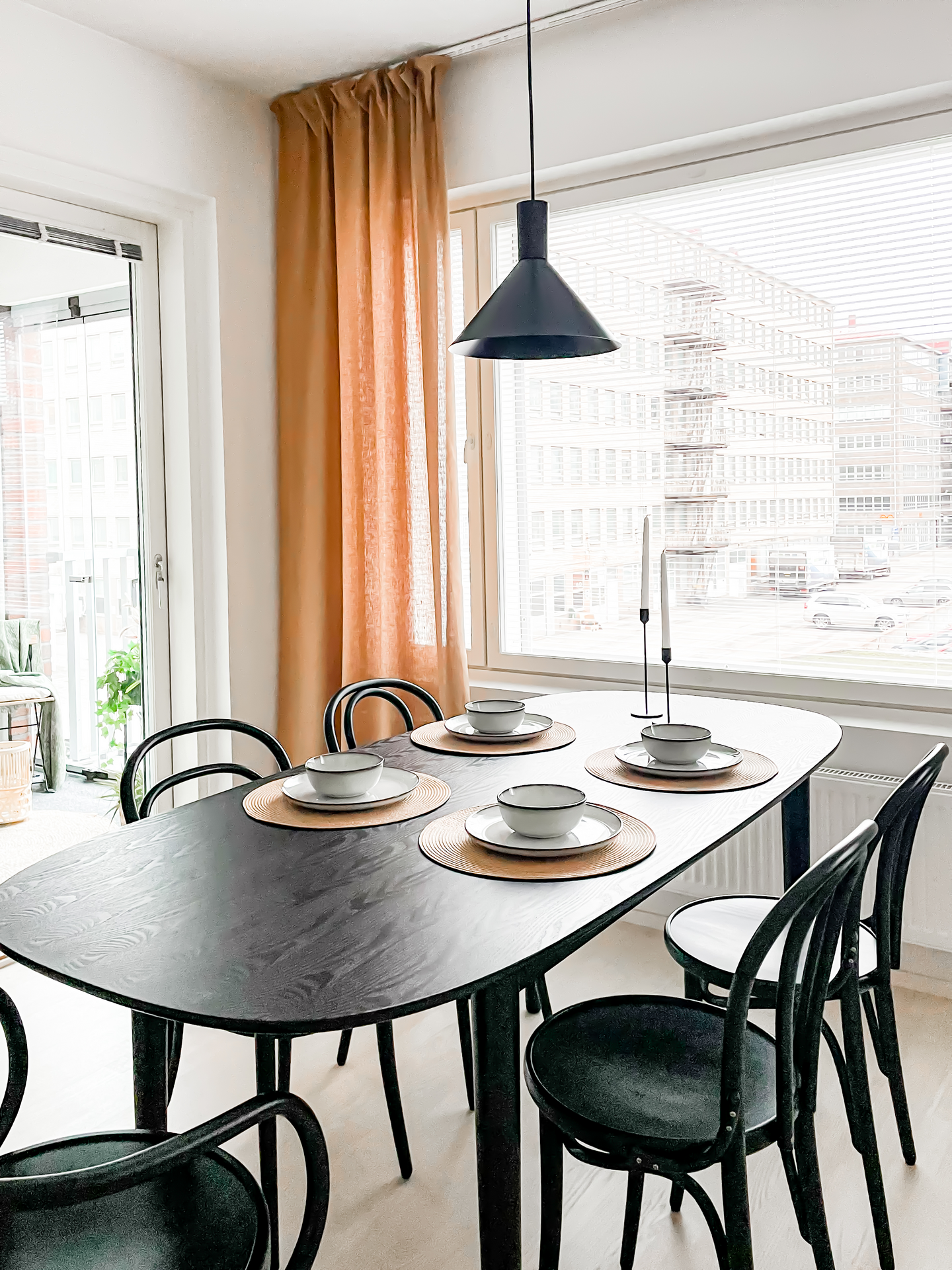 Riippuvalaisin Sessak Osat musta