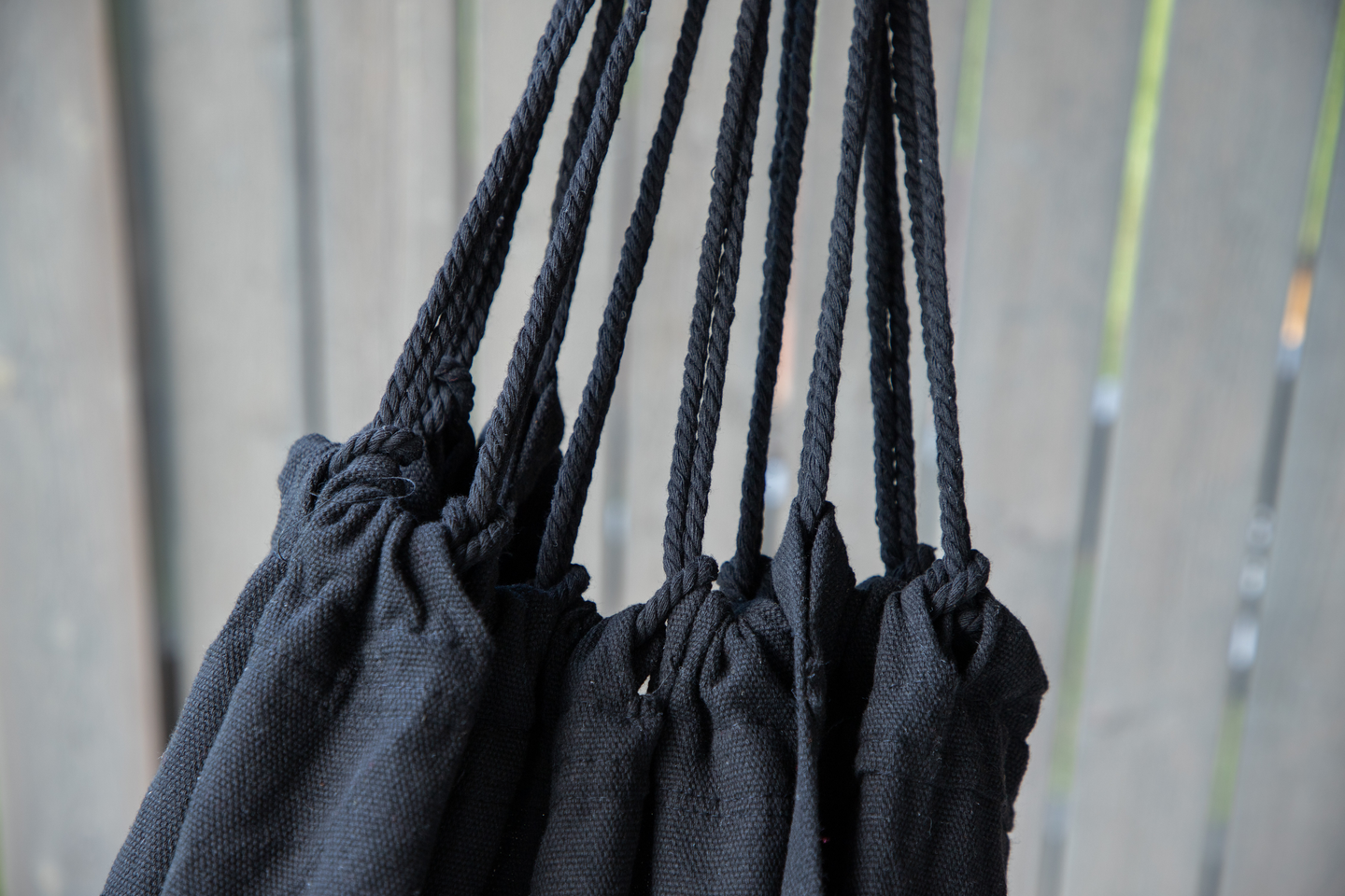 HÄNGMATTA CELLO HEDDA -SVART