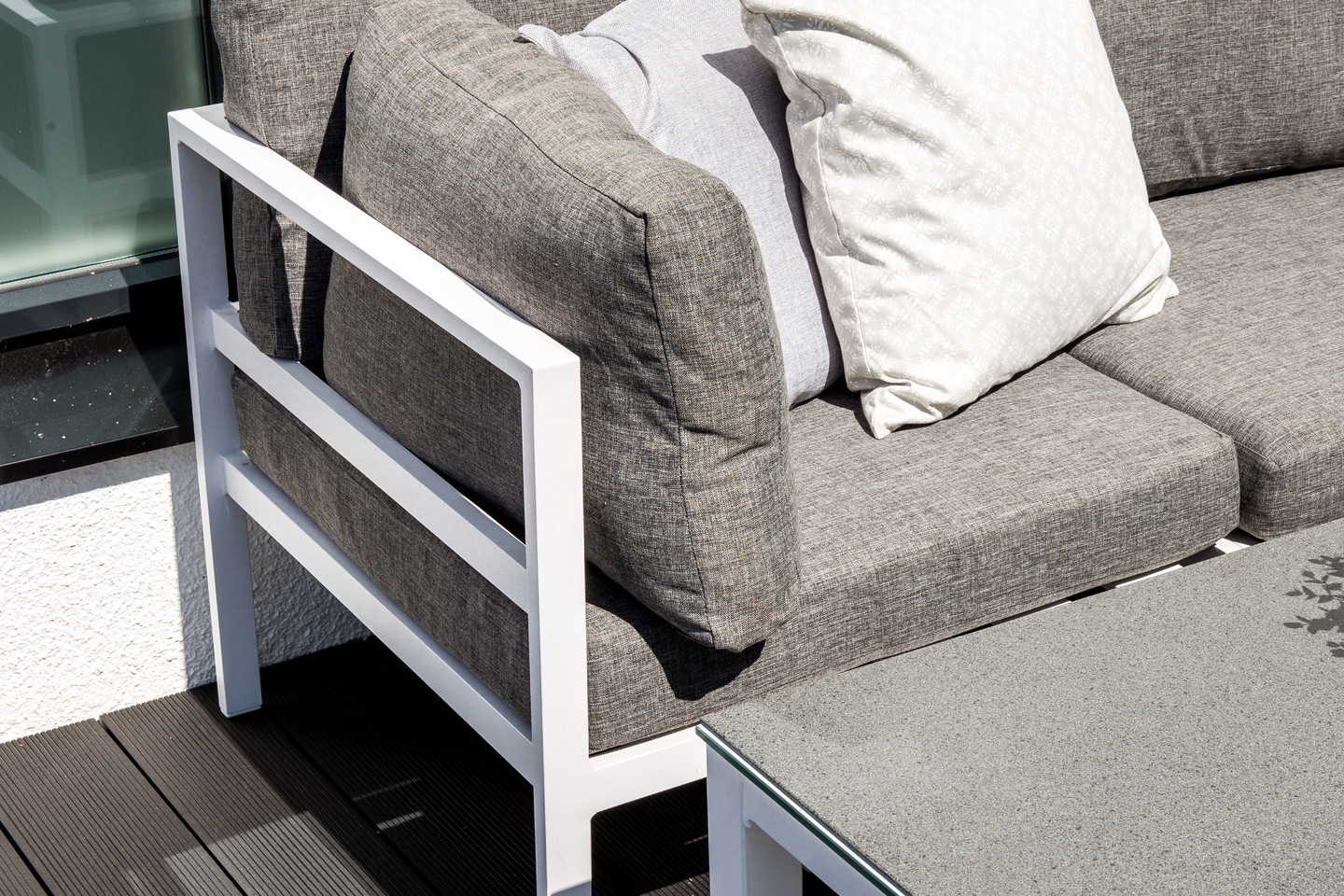 HÖRNDEL CELLO EKENÄS - VIT ALU / GRÅ