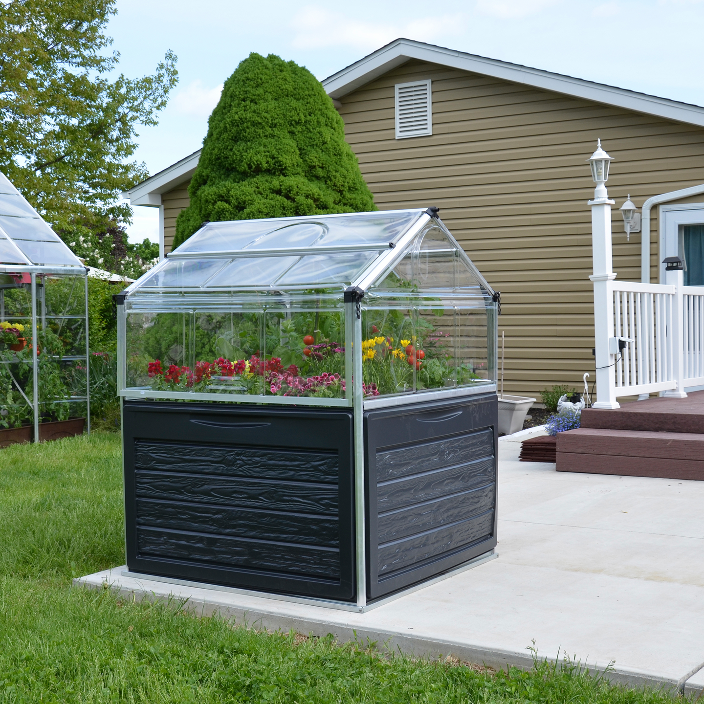 Pieni kasvihuone säilytystilalla Palram - Canopia