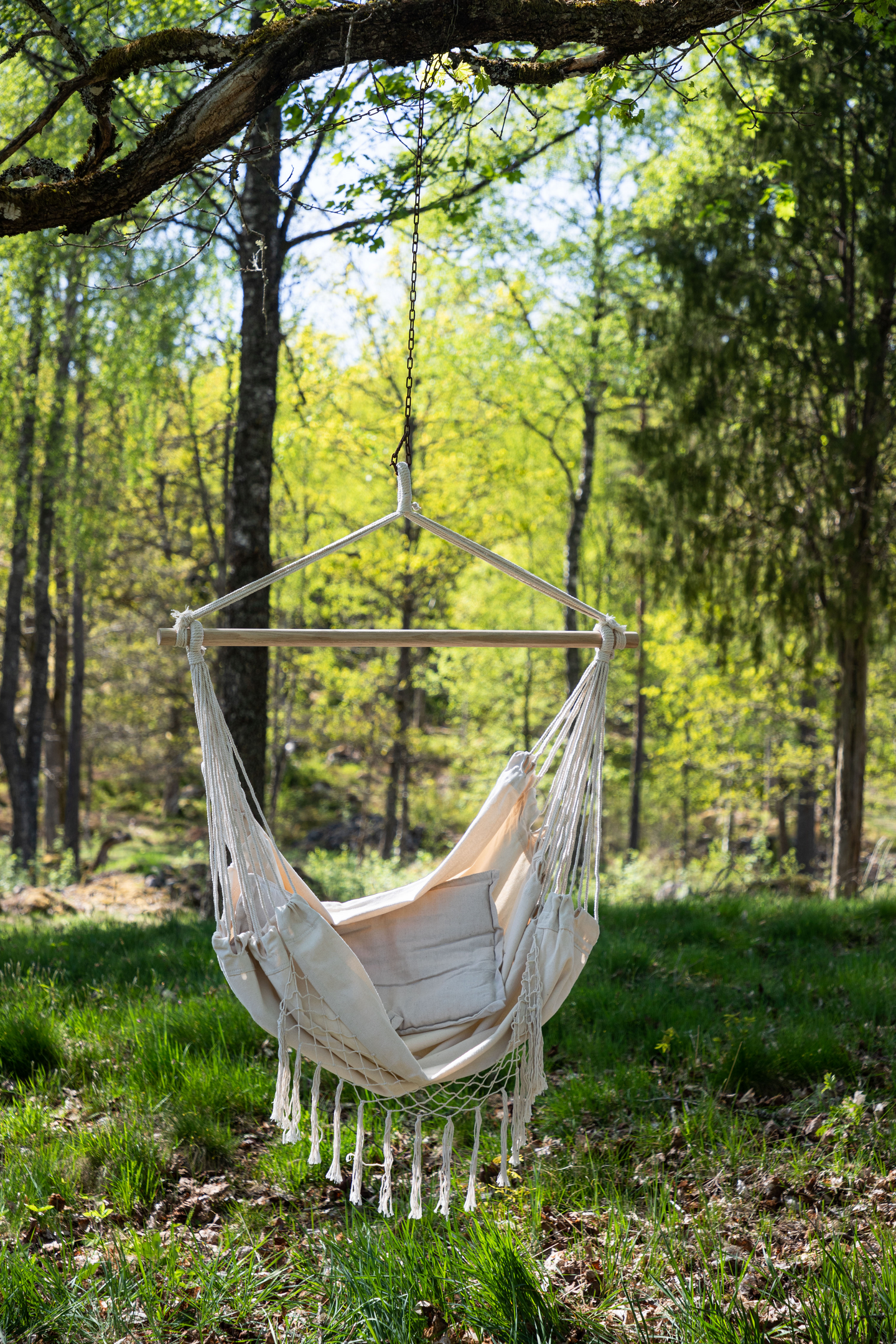 HÄNGSTOL CELLO CHARLIE VIT W KUDDAR