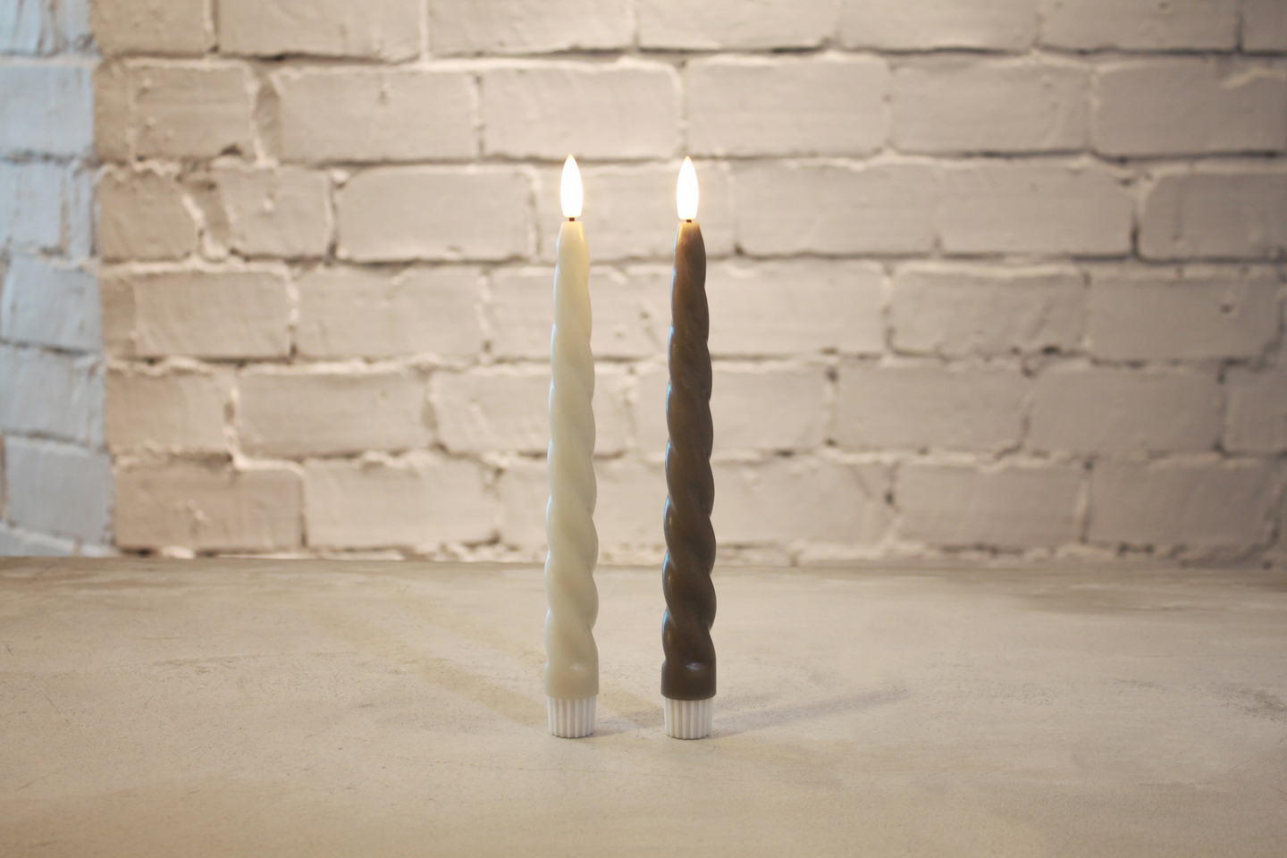 Led-kynttilä Cello kierre 2kpl 24,5cm valkoinen