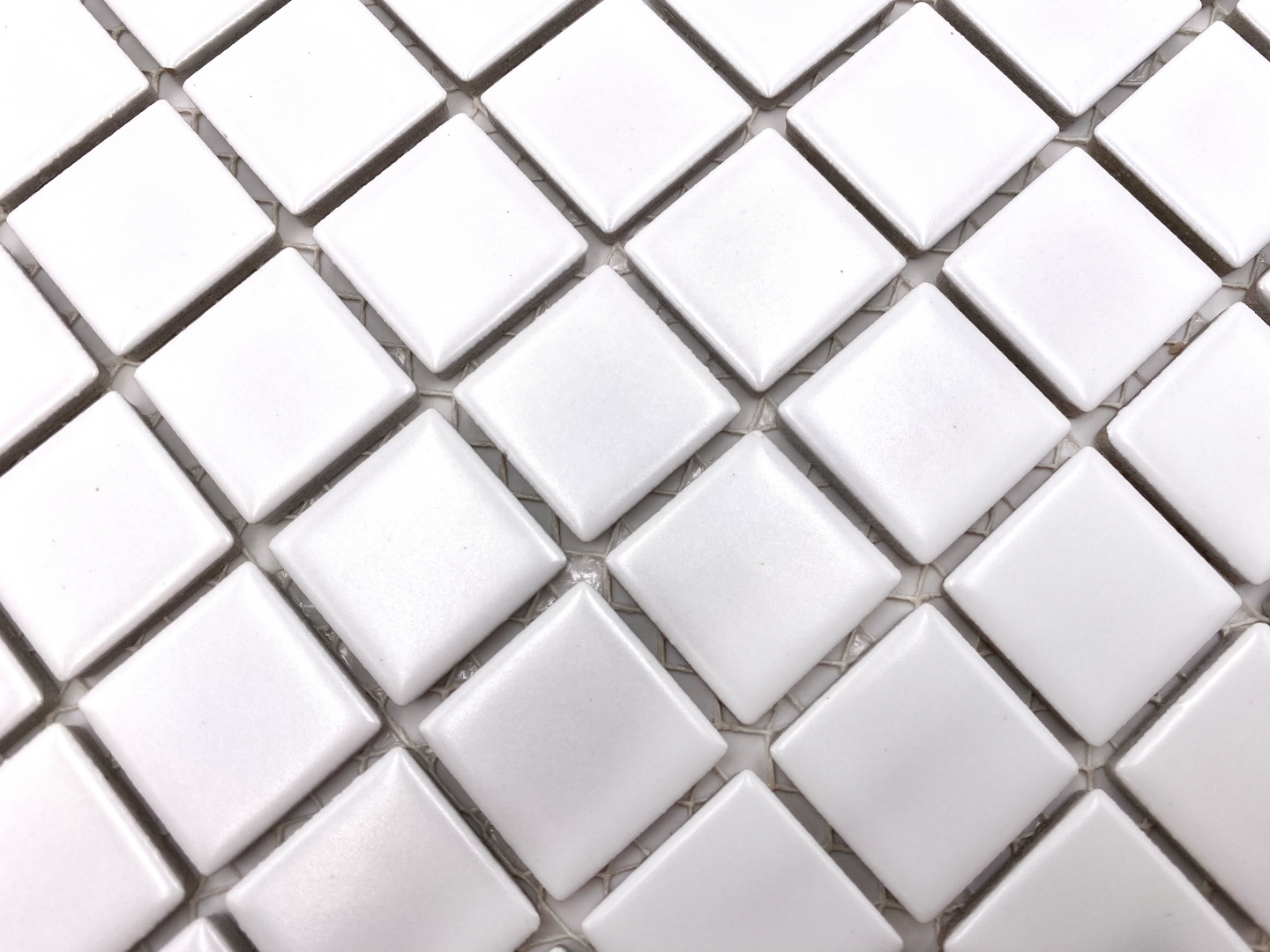 MOSAIK CELLO UNICOLOR 2,5X2,5 VIT, MT B140 PER ARK