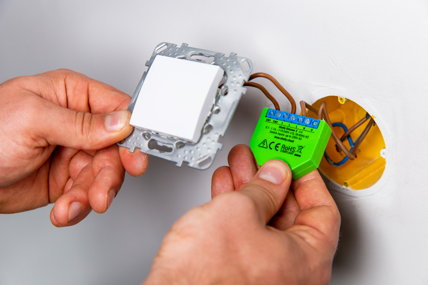 Valonsäädin Shelly Dimmer 2 led 200W WiFi