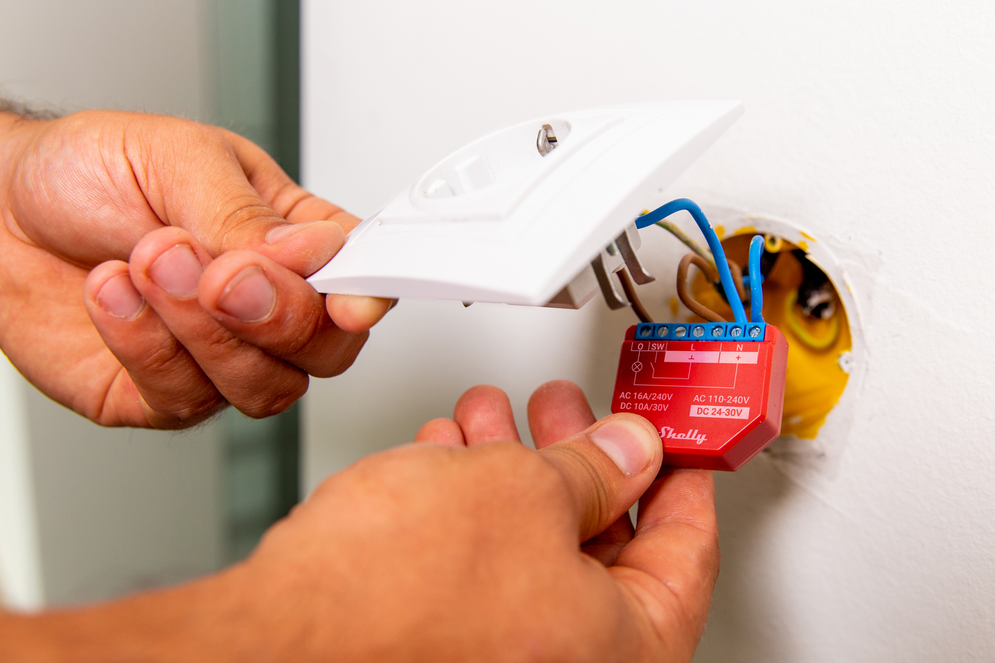 Releyksikkö Shelly Plus 1PM 1-K 16A tehomittaus WiFi