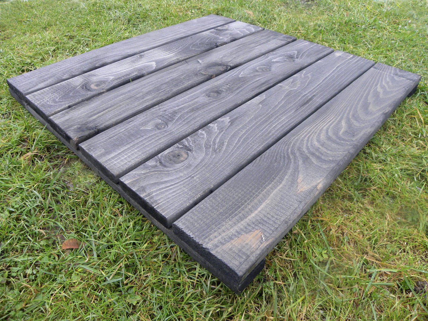 Puulaatta 60x60cm mustanharmaa