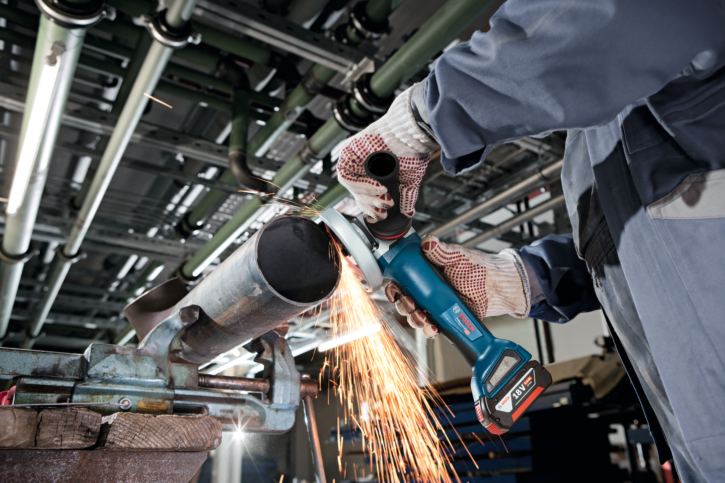 Akkukulmahiomakone Bosch GWS 18V-10 P 2x5,0Ah L-Boxx