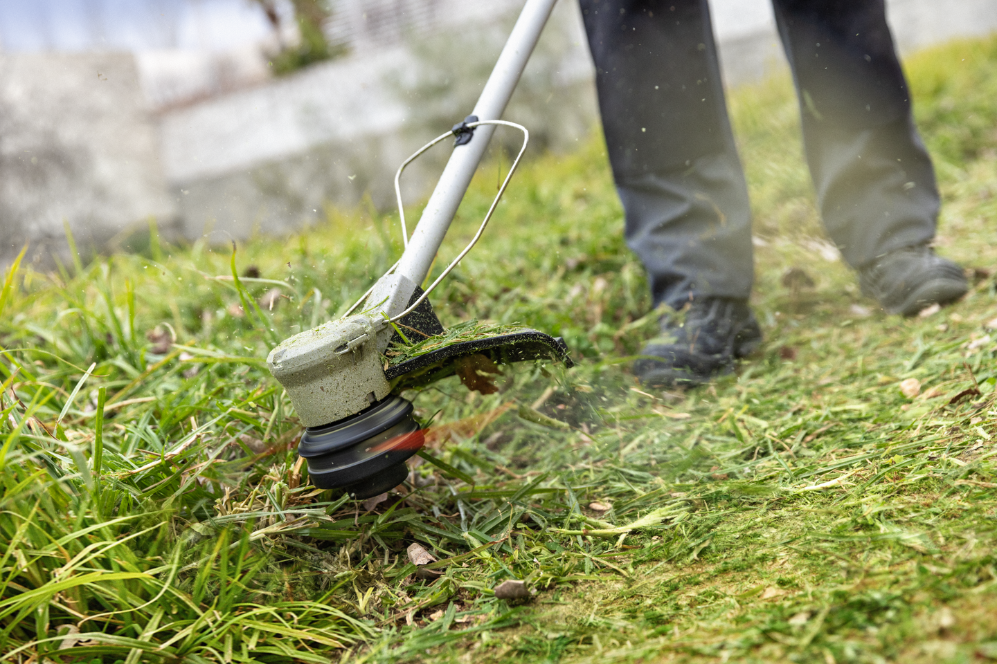 Akkuruohotrimmeri Bosch GRT 18V-33 Solo