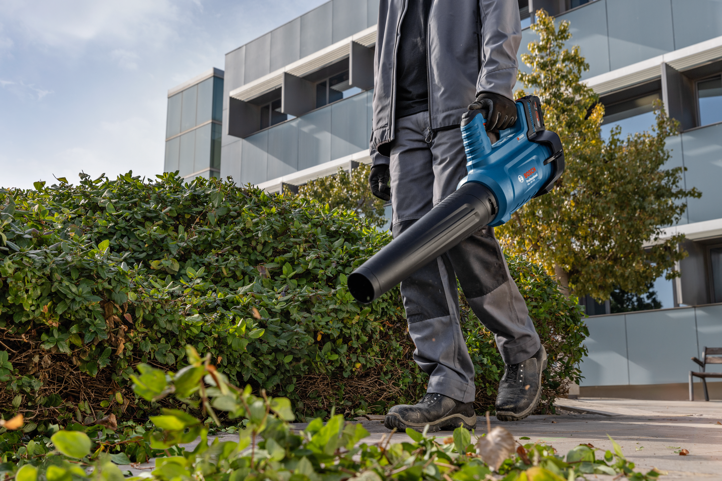 Akkupuhallin Bosch GBL 18V-750 Solo