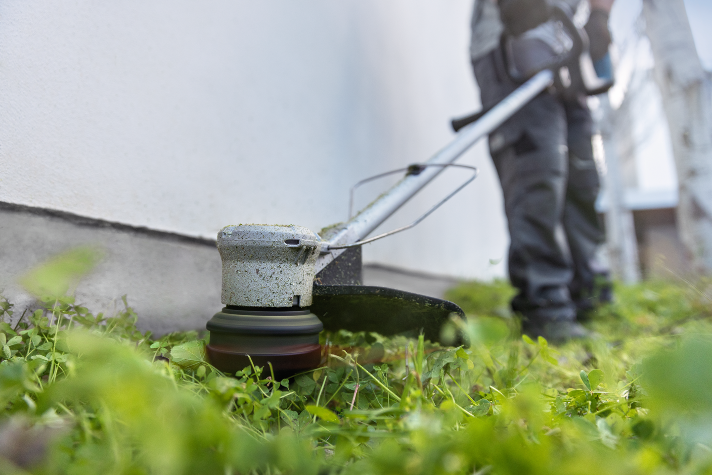 Akkuruohotrimmeri Bosch GRT 18V-33 Solo