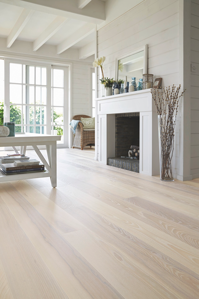 Parketti Tarkett Prestige saarni Seashell 1-s harjattu