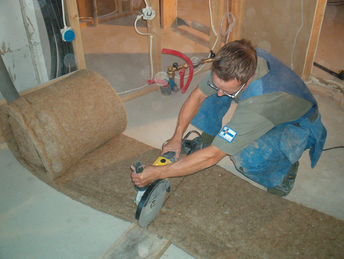 Pellavalämmöneriste Isolina ISO-R 30x565x10000mm 11,3m² / 2 rla/pkt