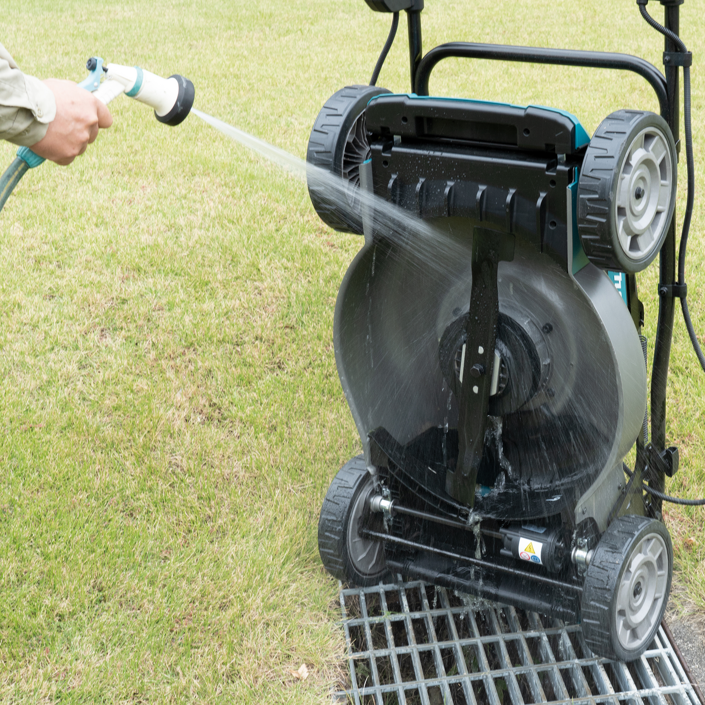 Akkuruohonleikkuri Makita LM002GZ01 40V XGT runko