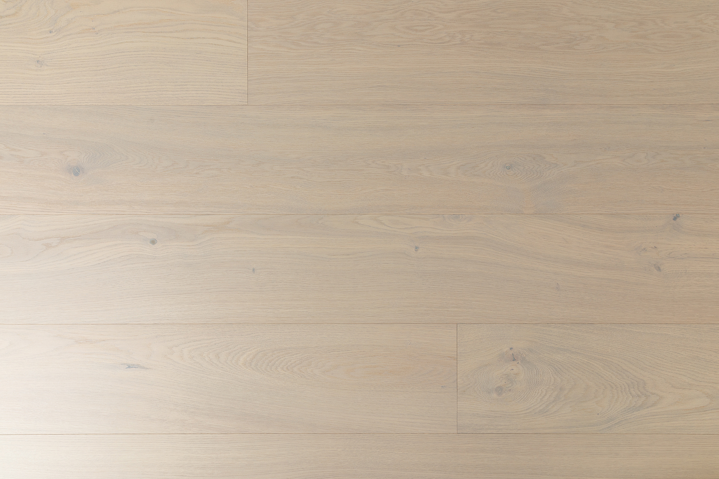 Kovetettu puulattia tammi Dalby 3.0 XL Powder White mattalakka KL33